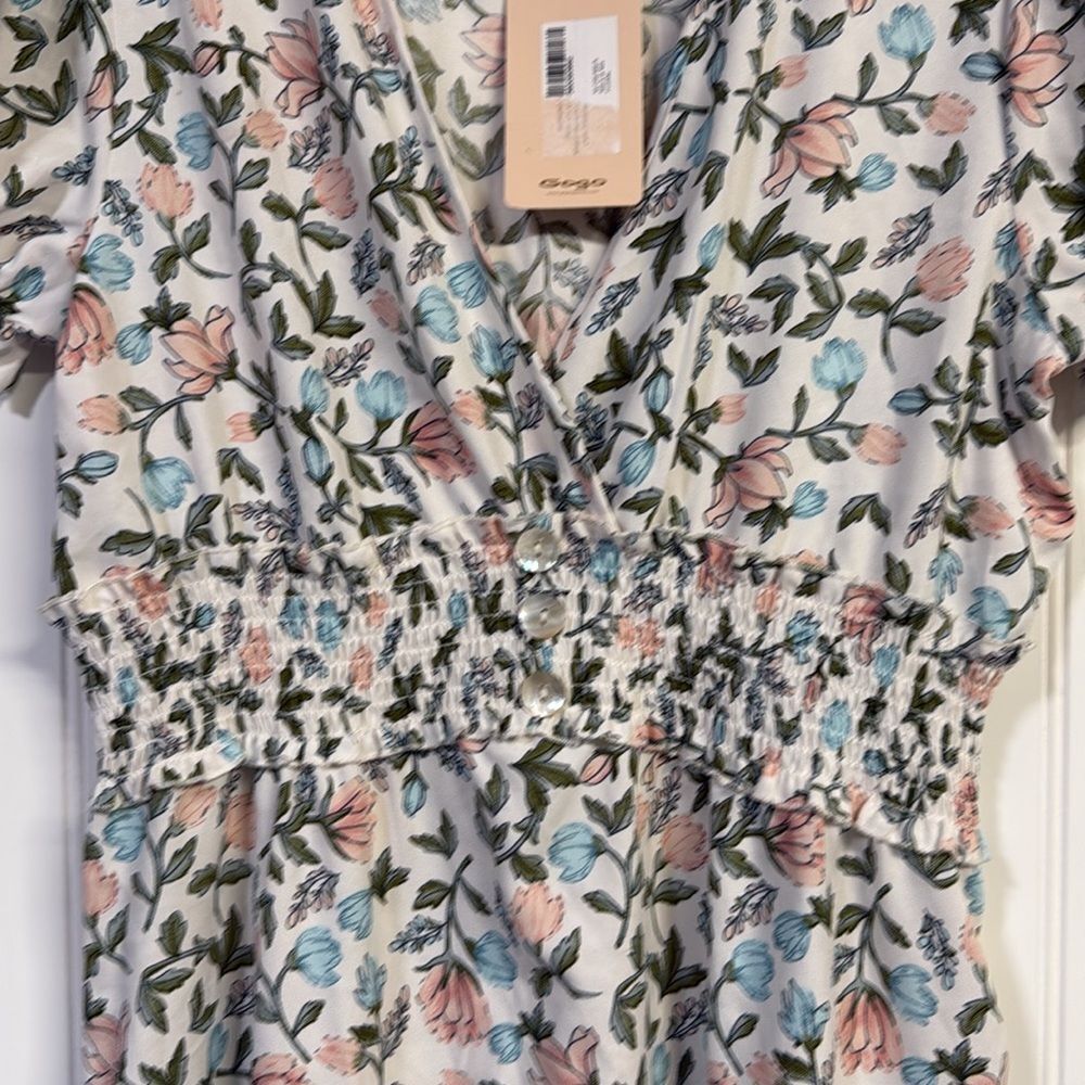 NWT GOGO Time To Bloom Floral White Cap Sleeve Midi Dress Ruched Tiered - Picture 4 of 9